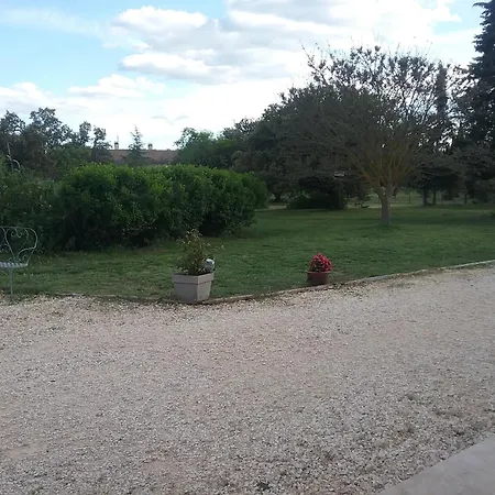 Du Berger Gasthof Saint-Quentin-la-Poterie